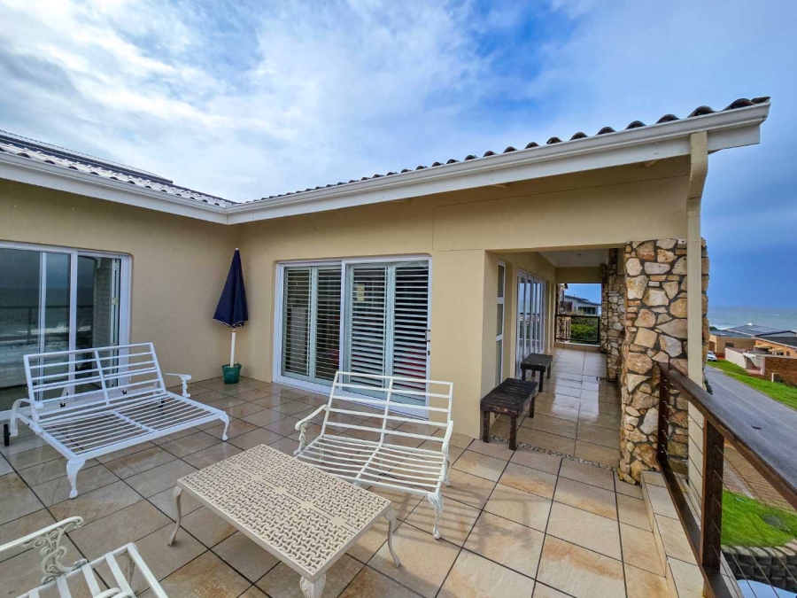 5 Bedroom Property for Sale in Jongensfontein Western Cape